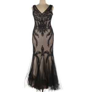 🎊Host Pick🎊NWT Cachet dress